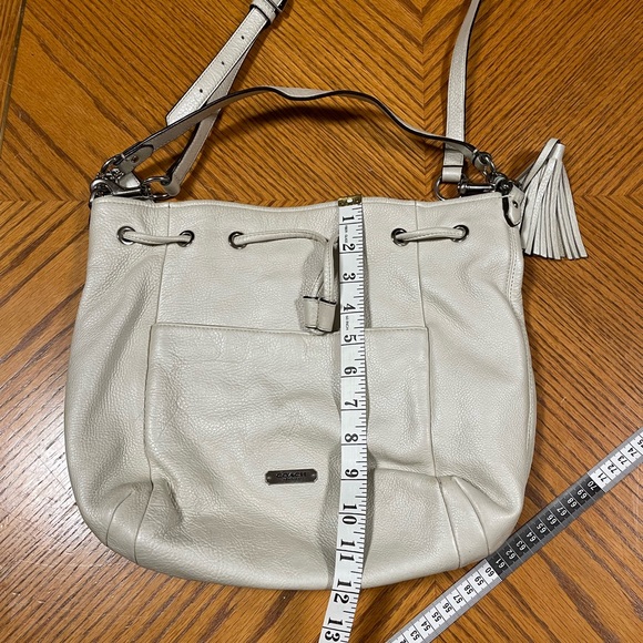 🐚 Coach Avery Crossbody Bag 🐚 - Picture 5 of 10